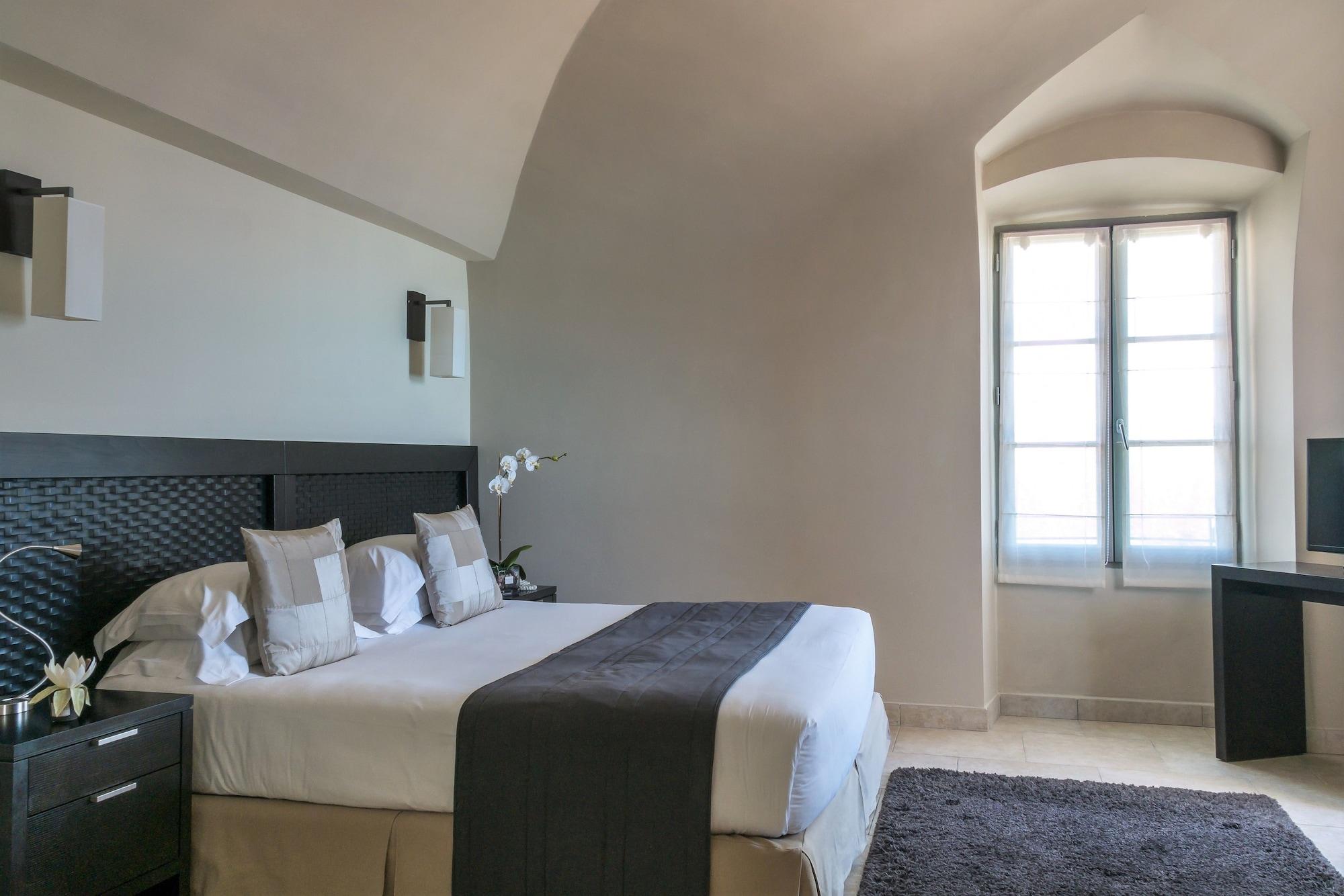 Perla Rossa Hotel LʼÎle-Rousse Екстериор снимка