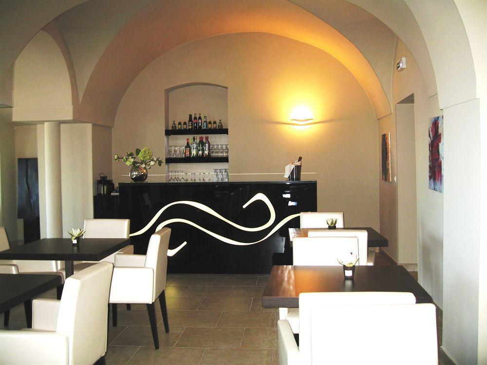 Perla Rossa Hotel LʼÎle-Rousse Екстериор снимка