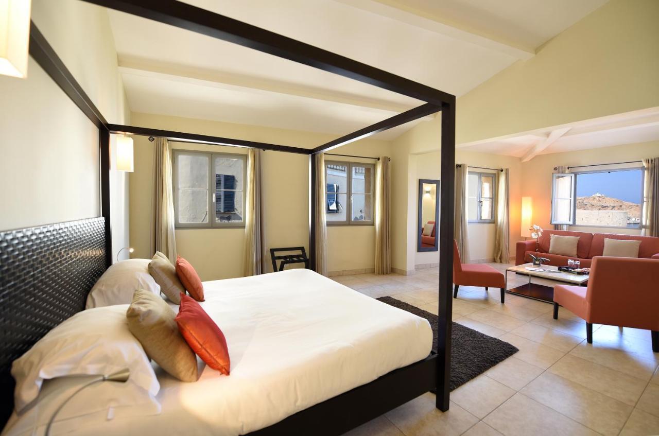 Perla Rossa Hotel LʼÎle-Rousse Екстериор снимка