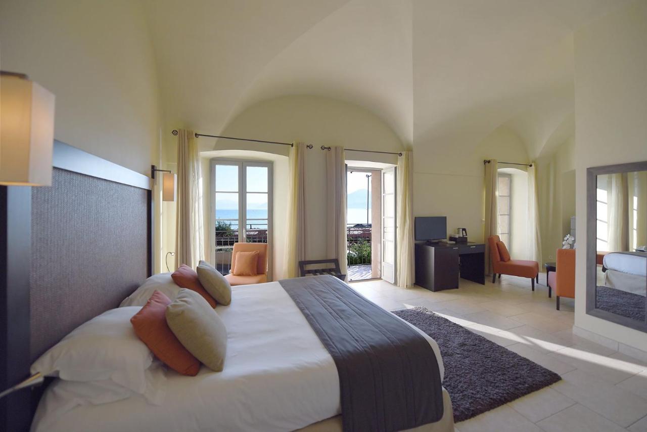 Perla Rossa Hotel LʼÎle-Rousse Екстериор снимка