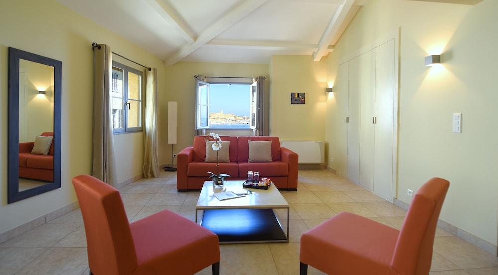 Perla Rossa Hotel LʼÎle-Rousse Екстериор снимка