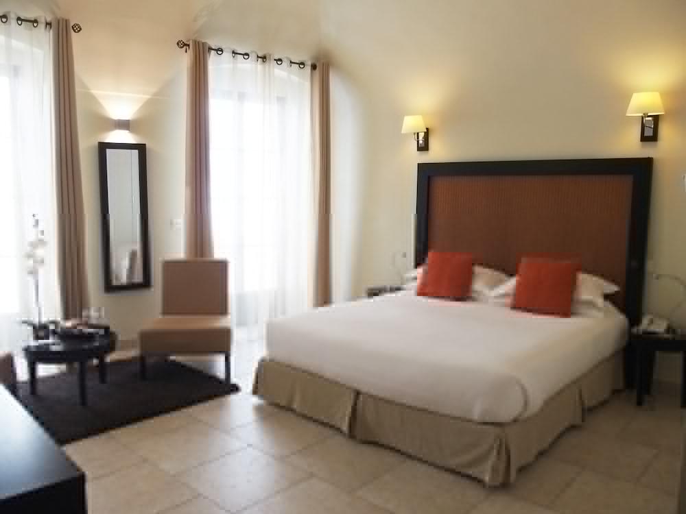 Perla Rossa Hotel LʼÎle-Rousse Екстериор снимка