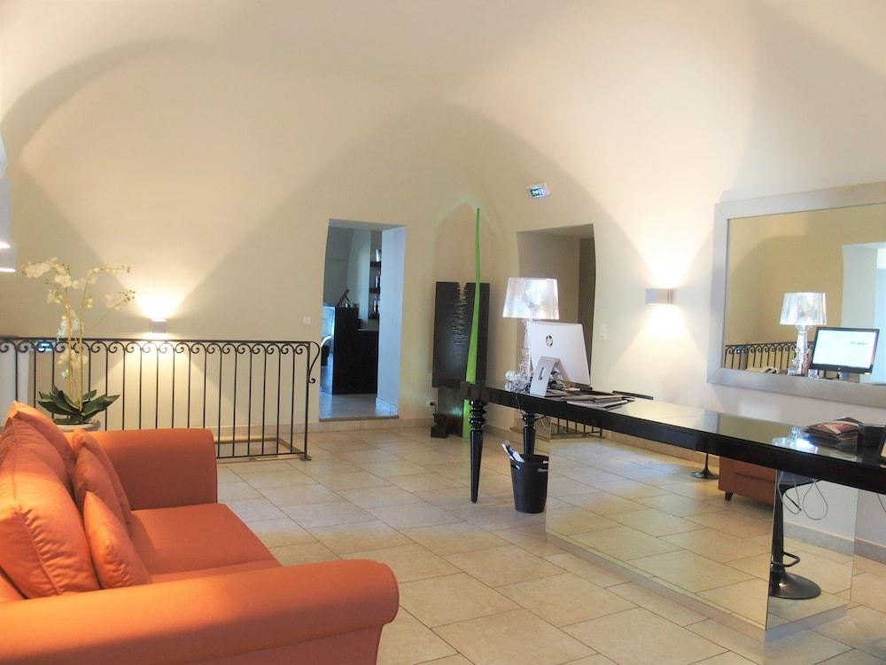 Perla Rossa Hotel LʼÎle-Rousse Екстериор снимка
