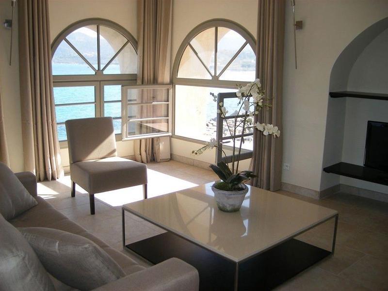 Perla Rossa Hotel LʼÎle-Rousse Екстериор снимка