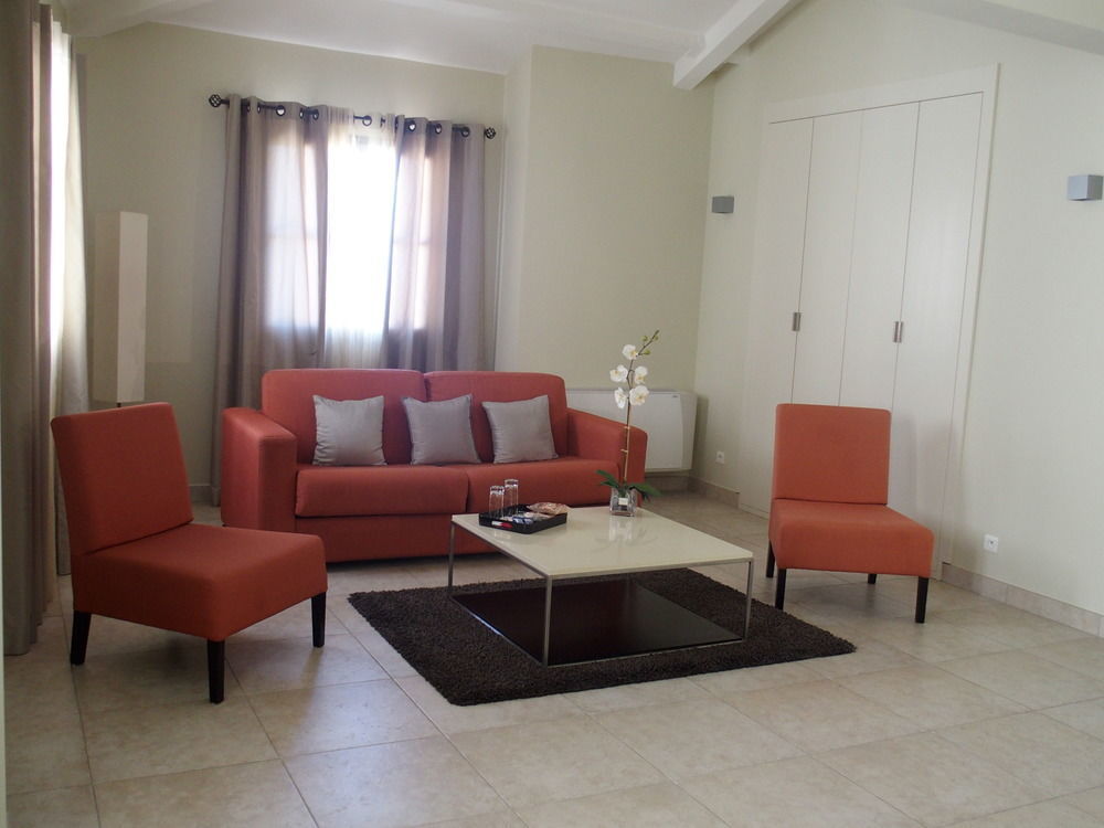 Perla Rossa Hotel LʼÎle-Rousse Екстериор снимка