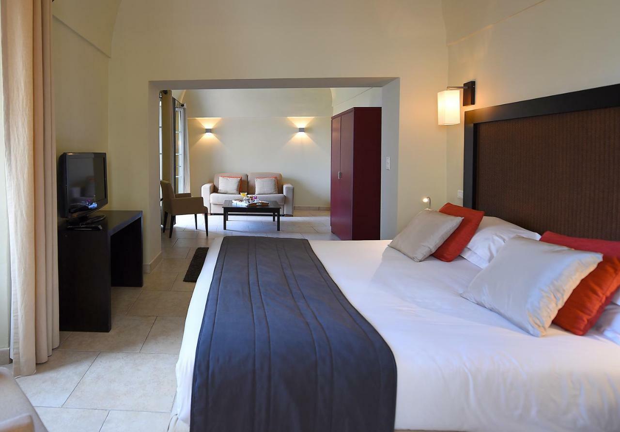 Perla Rossa Hotel LʼÎle-Rousse Екстериор снимка