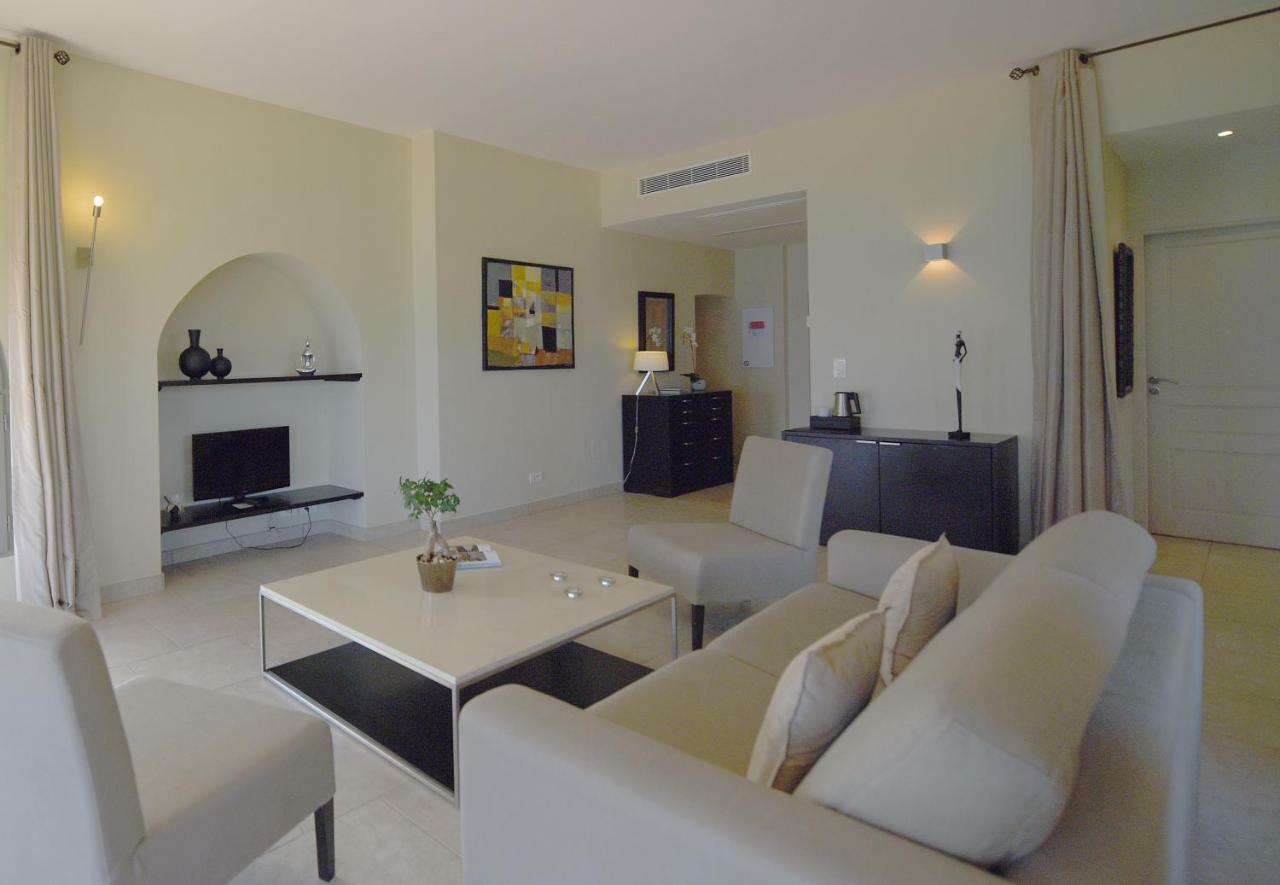 Perla Rossa Hotel LʼÎle-Rousse Екстериор снимка